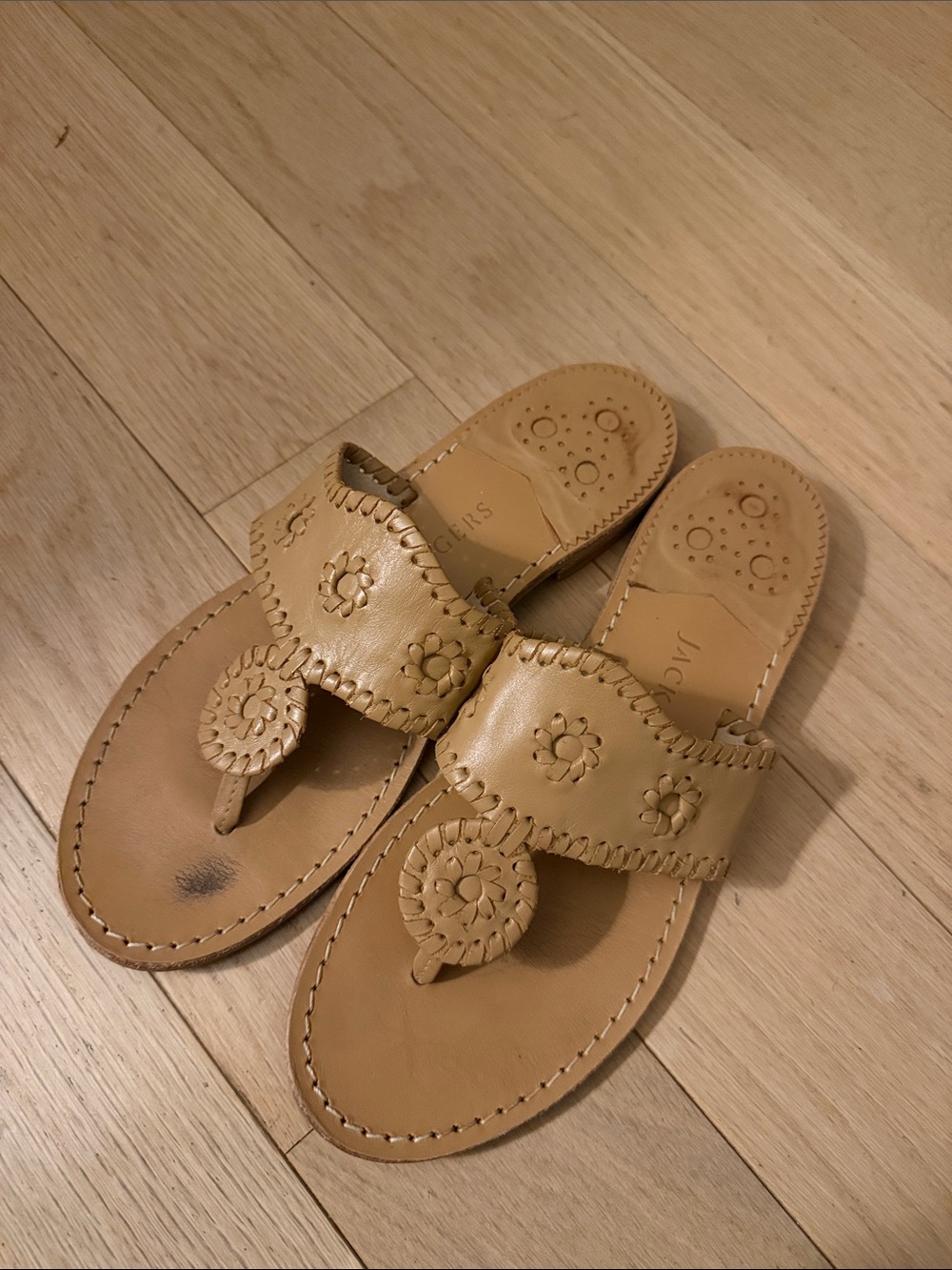 Jack Rogers Tan Tory Whipstitched Leather Thong Sandal size 9 - Picture 3 of 4